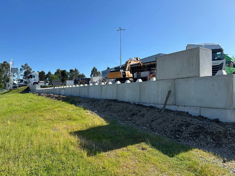 Muro Bloco maciço de Betão