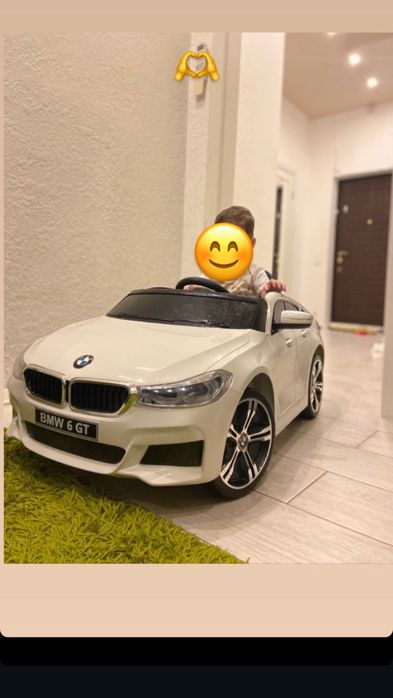 Дитяча машина для хлопчика чи для дівчинки