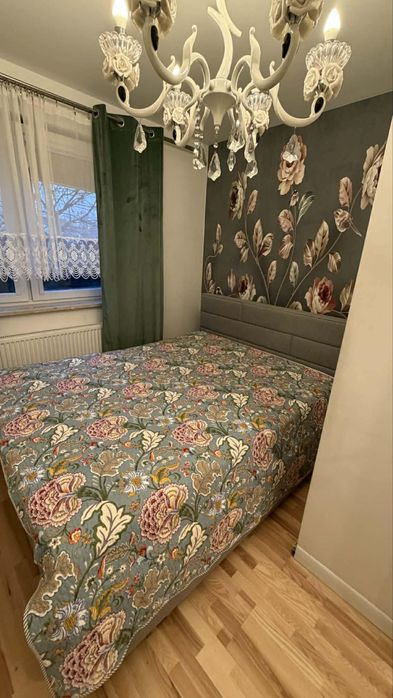 Łóżko tapicerowane 160 x 200 plus 2x materac