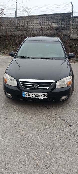 Kia cerato 2.0  Автомат газ бензин