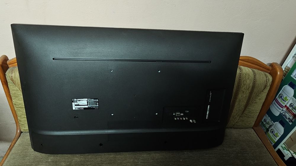 Телевізор LG 43UJ6307