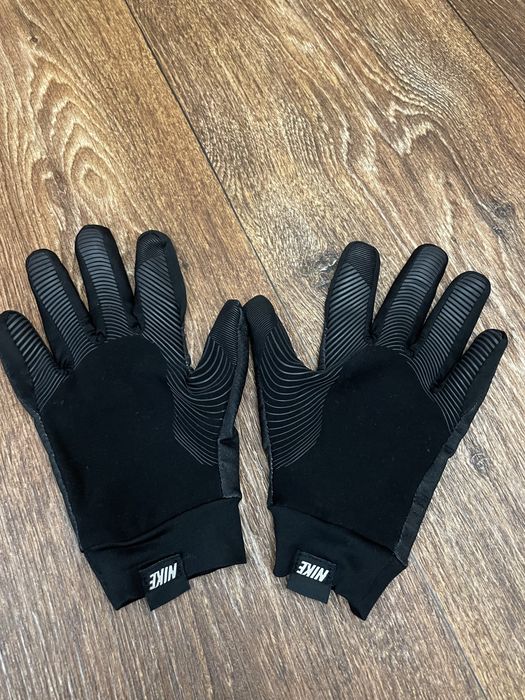 Спортивні перчатки Nike YA Base Layer / Hyperwarm (Розмір M)