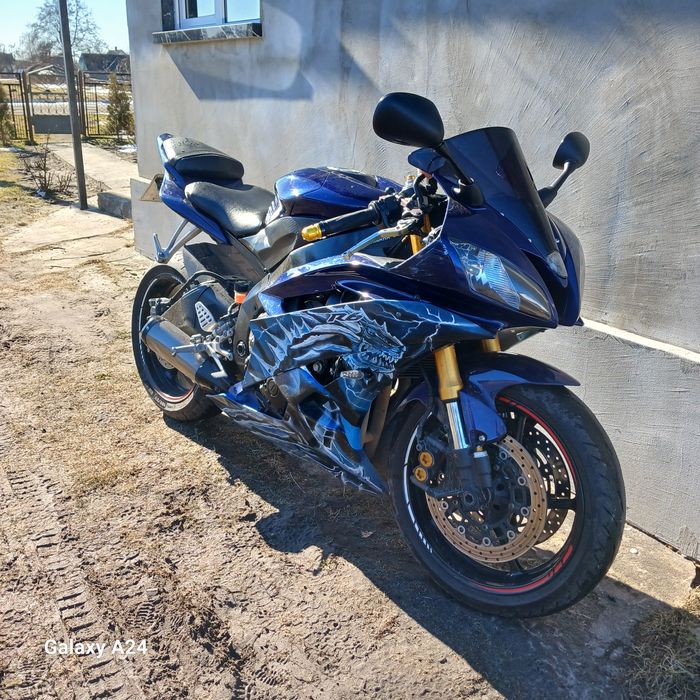 Yamaha YZF R6 600см²