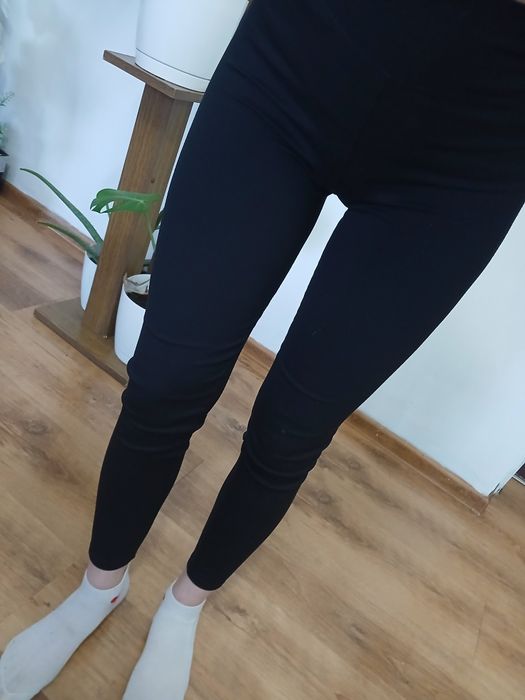 Legginsy z efektem push uP r.S czarne