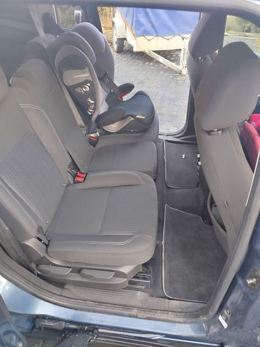 Ford grand c-max siedmioosobowy