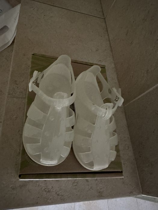Sandálias Chicco número 21