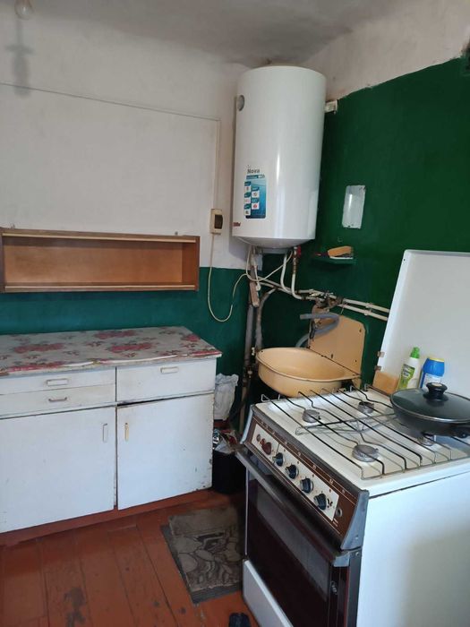 Продам  кімнату в гуртожитку   центр