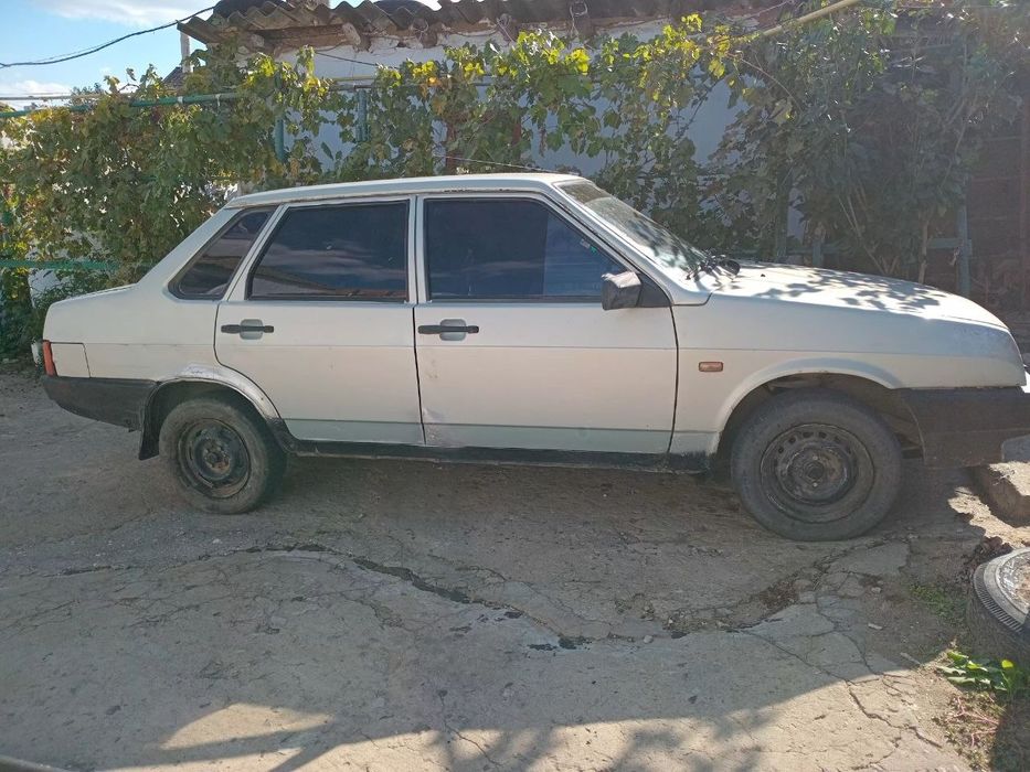 Продам ваз 21099