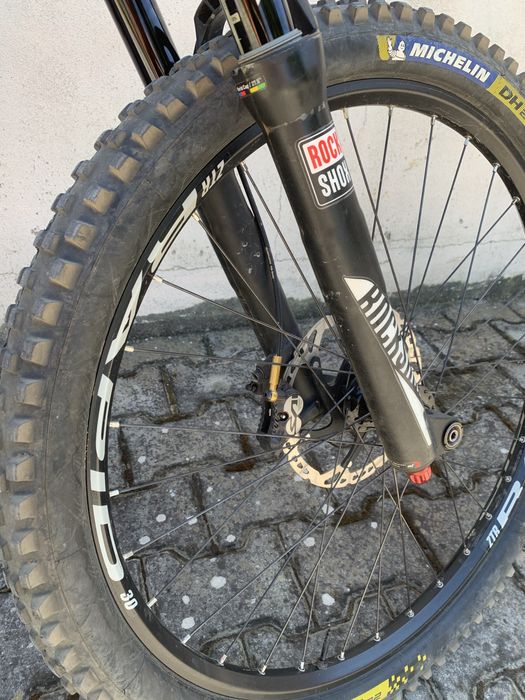 Bicicleta Downhill Intense M16 Pro 2016