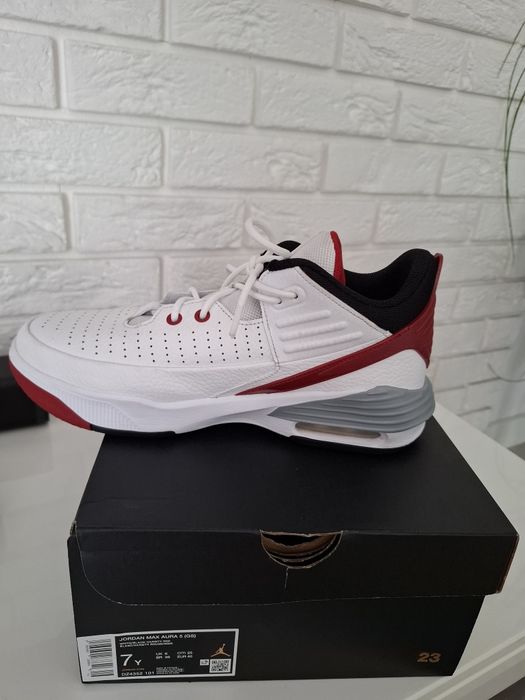 Buty Nike  Jordan Aura 5