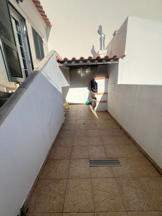 Moradia geminada em Sao Joao dos Montes/ Alhandra