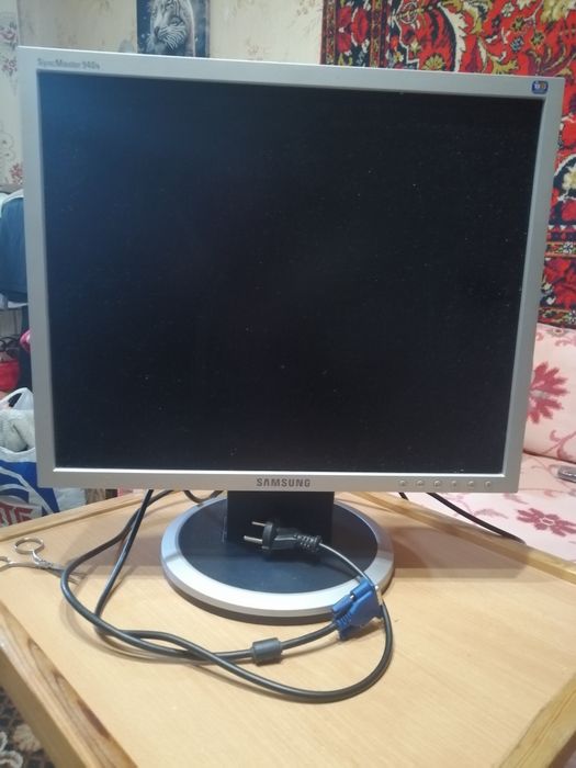 Продам монитор Samsung 19"
