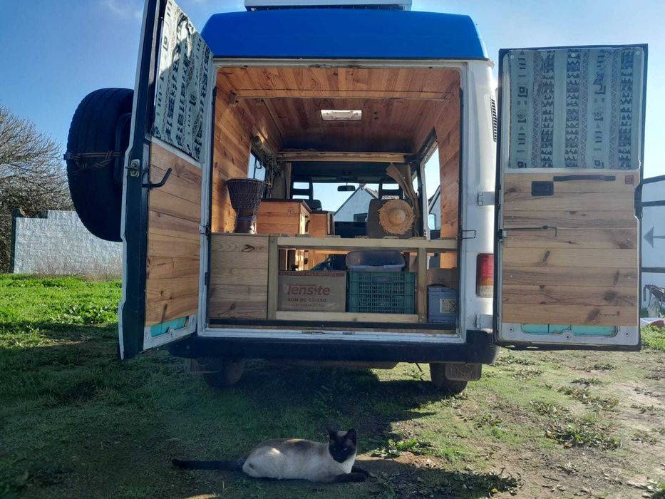 Autocaravana Mercedes MB100