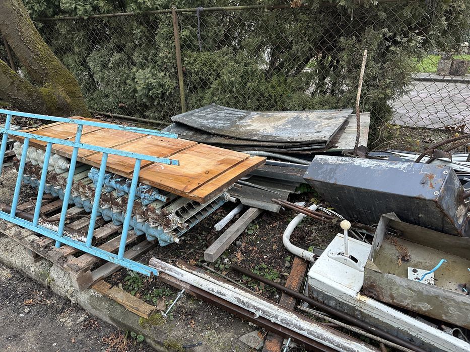 Металобрухт, сітка, труби старі