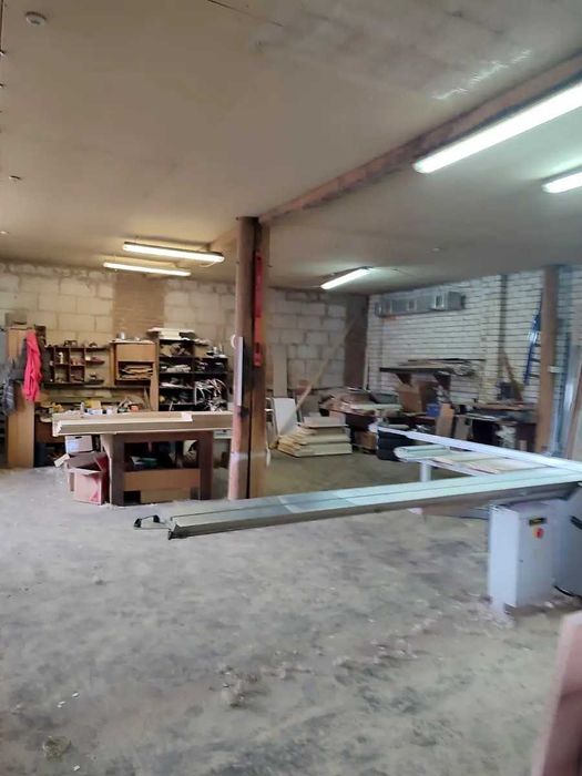 Продам виробничо - складське приміщення в районі КСК вул. Щорса