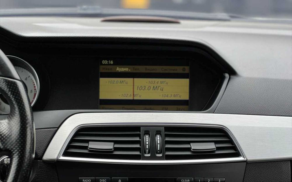 Mercedes-Benz C 200 2012