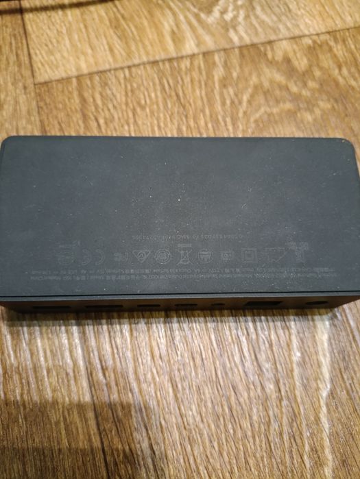 Док- станция Microsoft