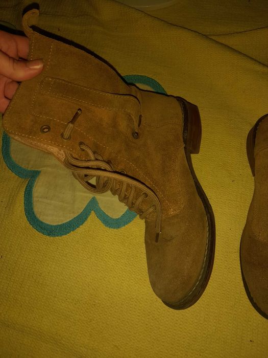 Botas nunca usadas