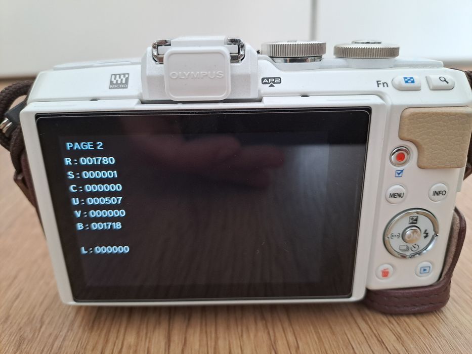 Camara Olympus e-pl7, corpo