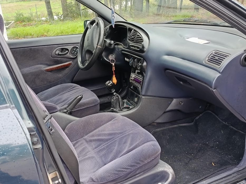 Carro ford mondeo 1,8