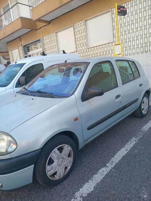 Renault  Clio 2 1998