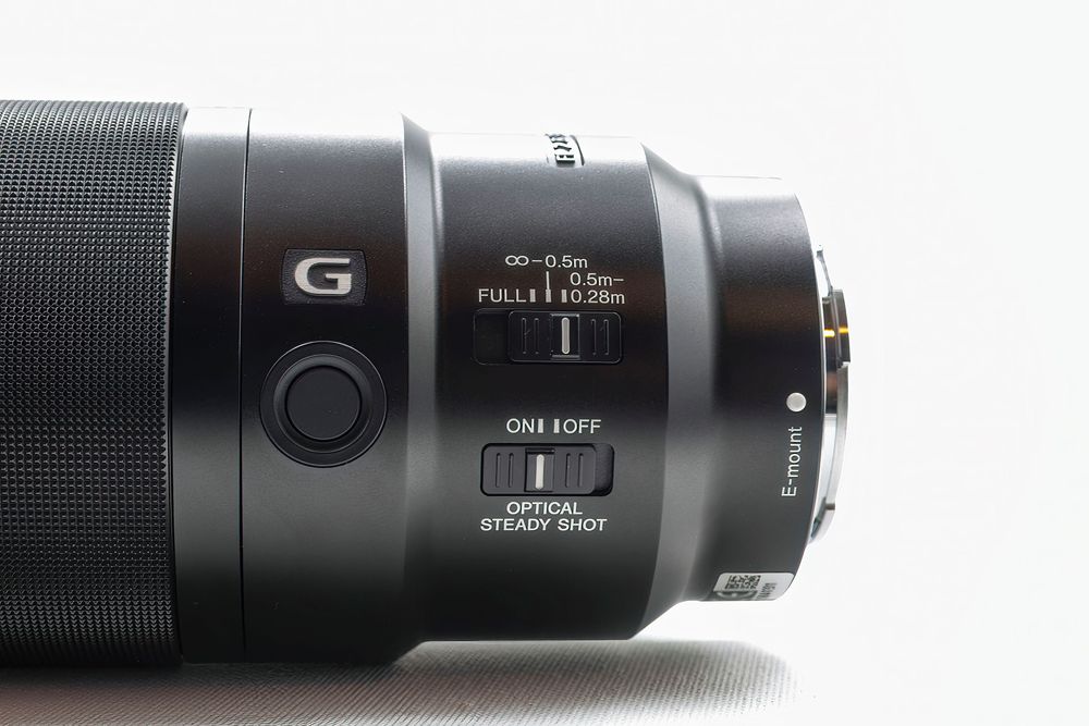 Sony 90mm Macro G OSS — Impecável | Caixa Completa