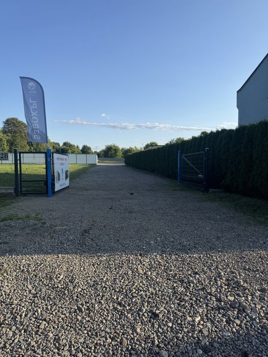 Wynajmę plac 500m2, miejsca postojowe - teren ogrodzony, monitorowany.