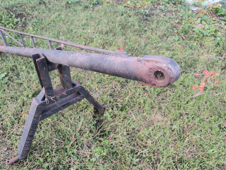 Ładowacz podnośnik z hakiem do lasu