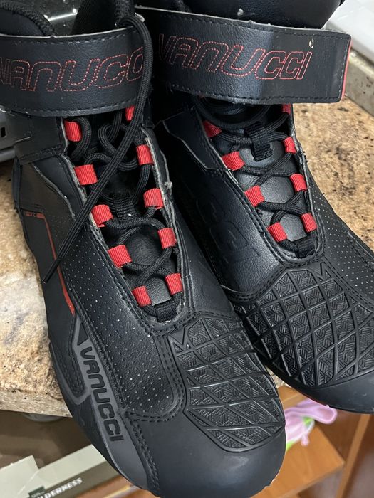 Buty Vanucci RVX-1 rozm 43