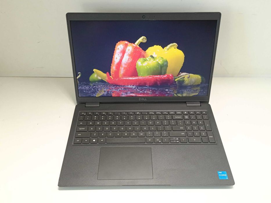 Dell Latitude 3520 15.6" i3-1115G4 8Gb 128Gb SSD.
