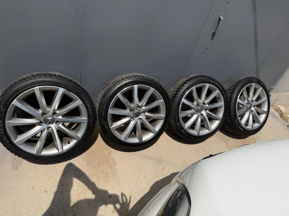 Продам диски r18 с резиной Goodyear Ultragrip Ice 2 Audi Volkswagen Seat Skoda Vag