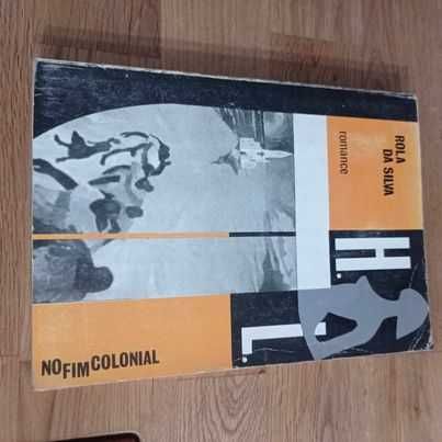vendo livro no fim colonial
