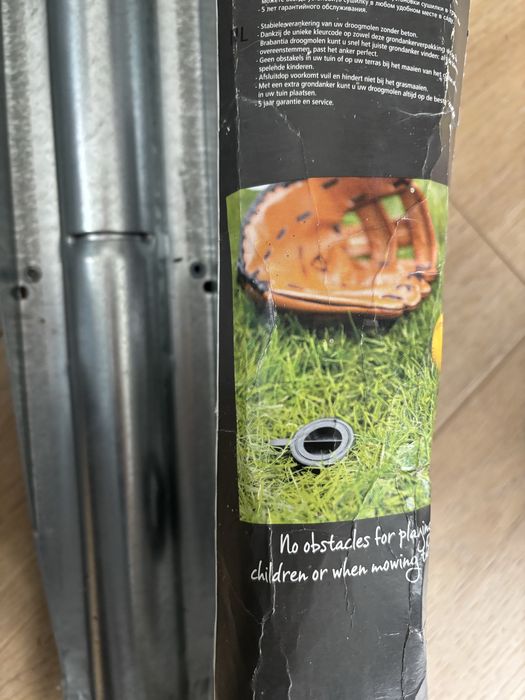 BRABANTIA - Mocowanie suszarki do wbicia w ziemię. Nowa.