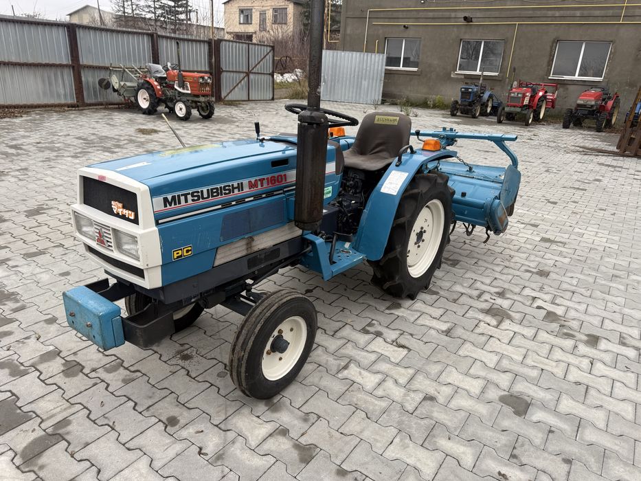 Японський трактор Mitsubishi MT1601