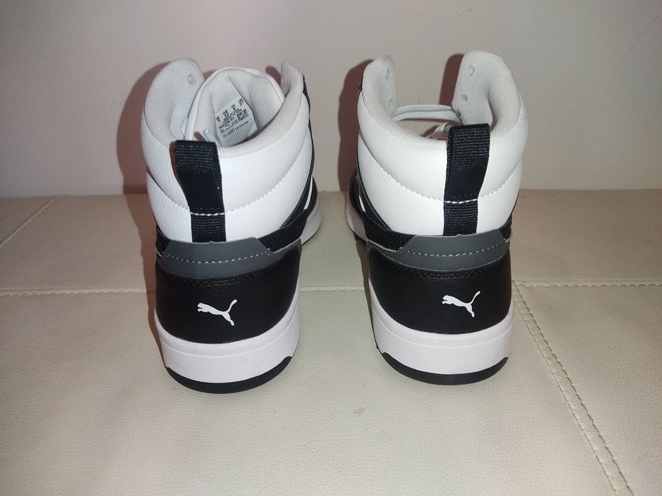 Sapatilhas Puma Rebound V6