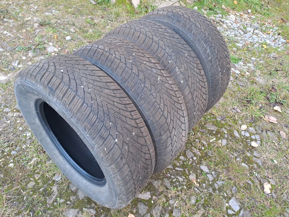 Шини R16 215 65 Grenlender ice Hawke 1