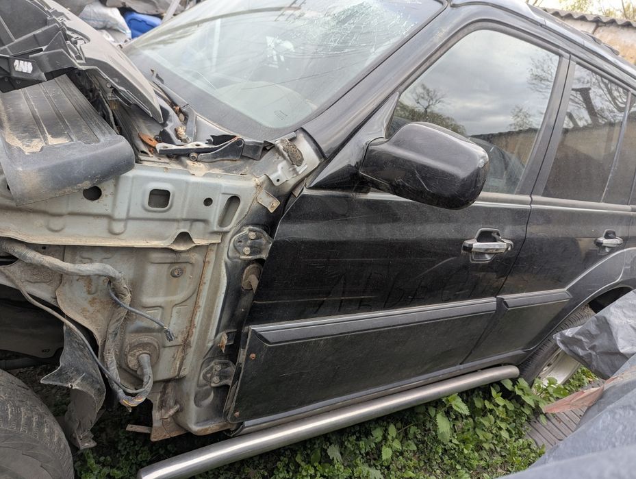 Передня ліва дверка Hyundai Terracan 2001-2007 роки