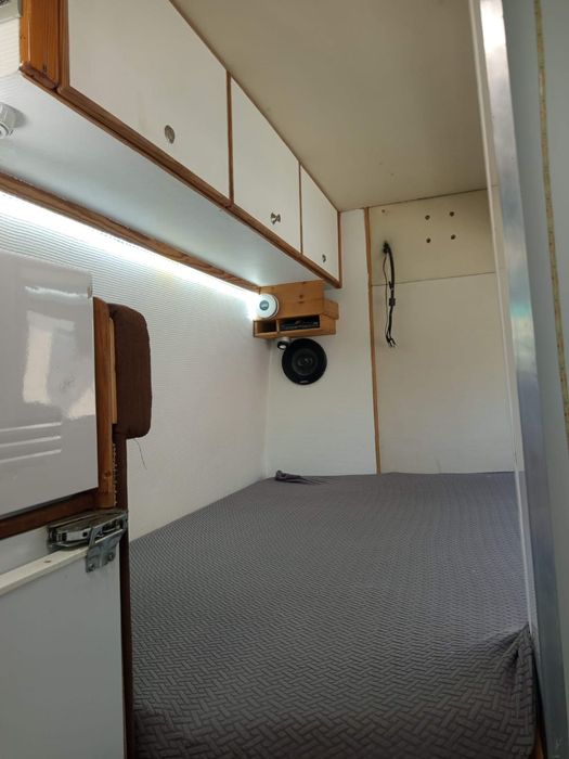 Mercedes -Bez Sprinter Bus Kamper