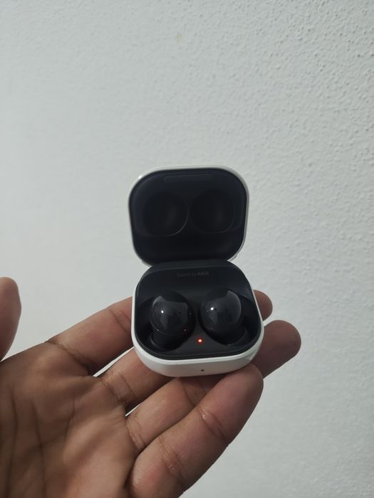 Estojo Samsung Galaxy Buds2 (SOMENTE O ESTOJO)