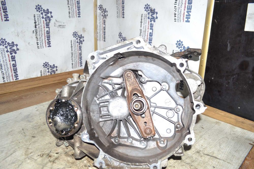 Коробка передач FZT Volkswagen Touran I Caddy ІІІ 1.6 MPI