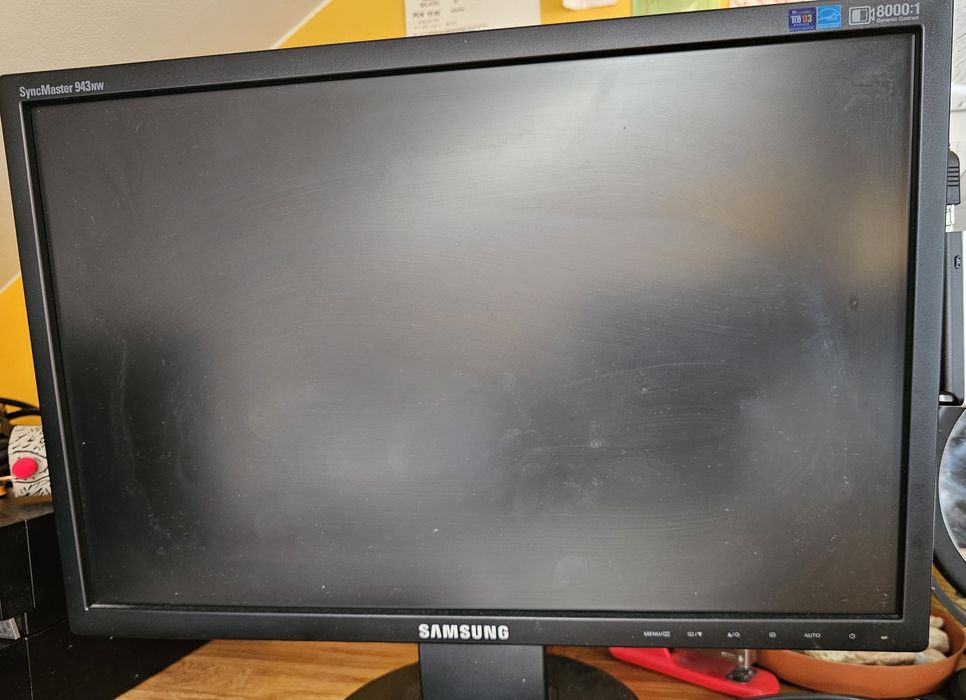 Dell optilex 780 plus monitor i inne dodatki routery i myszka