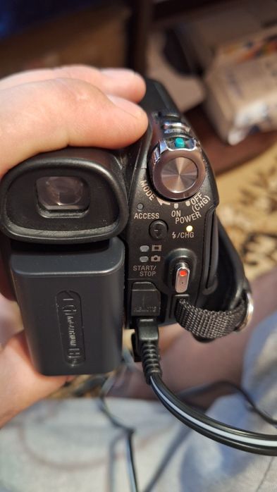 Камера SONY HDR SR7E  в хорошому стані і в не поганій комплектації