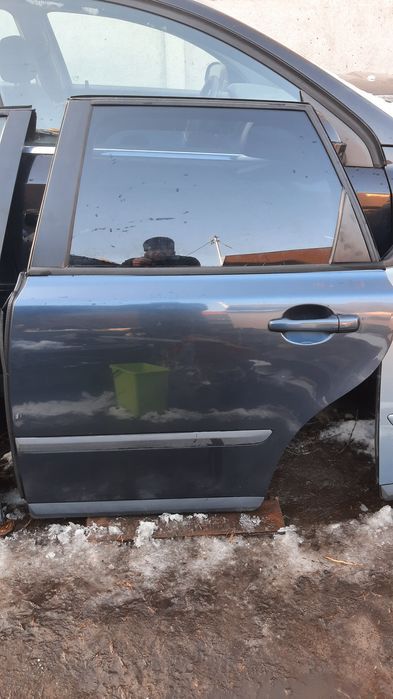 Lak. 466-46 drzwi lewe kompletne Volvo V50