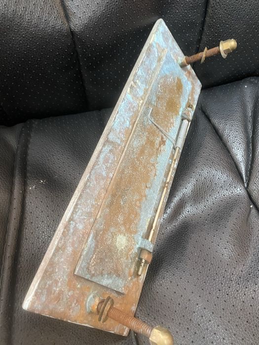 Дверна  поштова скриня