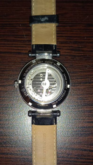 Продам оригiнальний годинник   GUESS W1287L1 Automatic