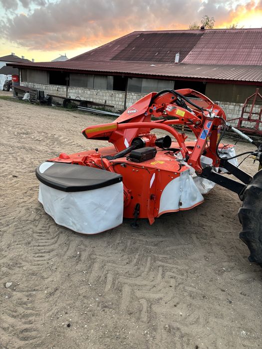 Kosiarka czołowa KUHN GMD 3125