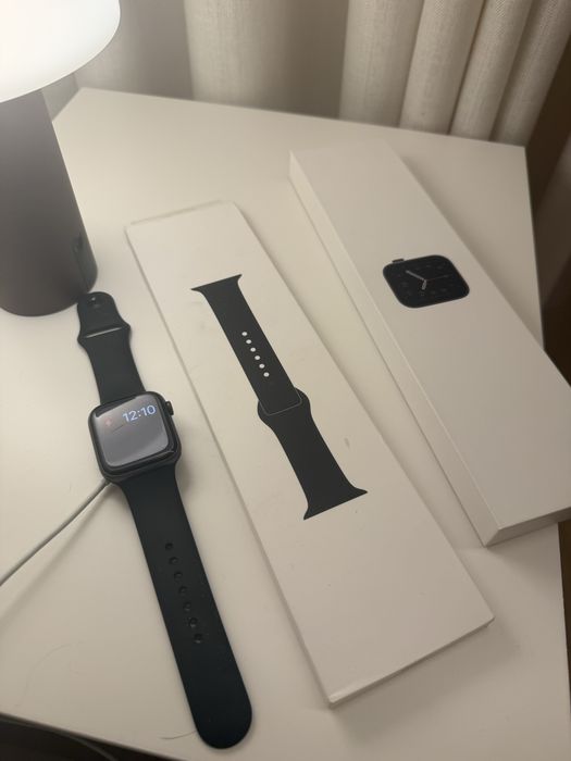Apple watch se 44 mm