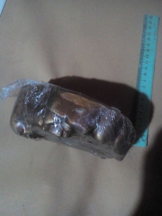 Попільничка з черепом .