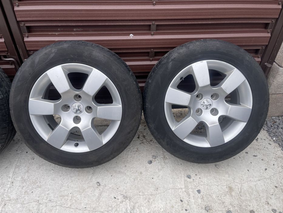Диски з резиною 205/60/R16 Комплект дисків R16 Пежо 3008 5008