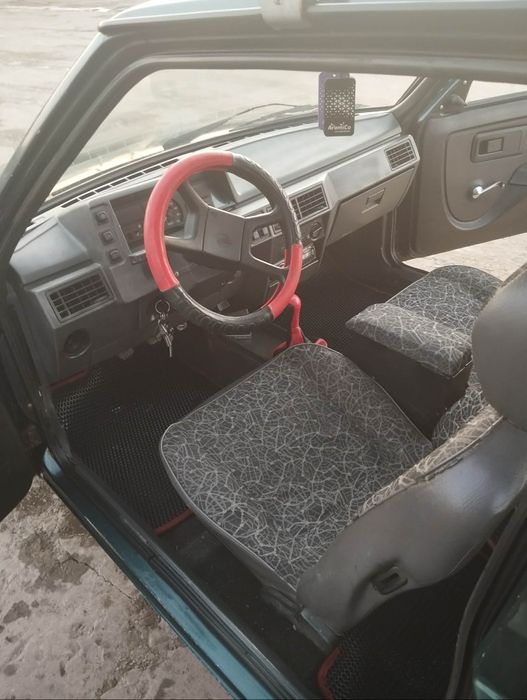 ЗАЗ Таврія 1102 газ/бензин